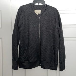 Beautiful full zipper with pockets quilted jacket